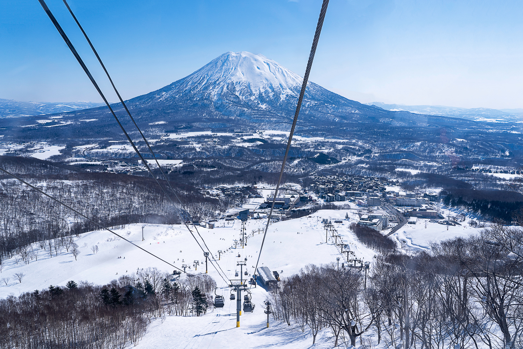 Snow ski activity at Mount Yotei, Niseko Hokkaido Japan